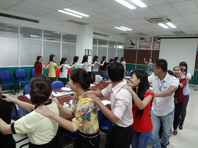 Chuyên viên nhân sự chuyên nghiệp - Pou Sung (07.04.2015)